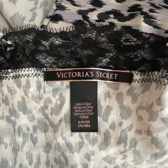 Victoria Secret Top - Picture 4 of 5